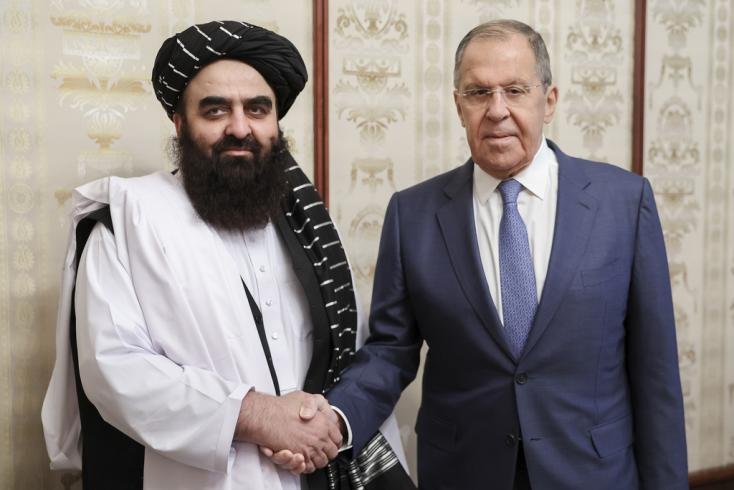Lavrov appelle à réduire les tensions entre les talibans et le Pakistan