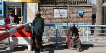 در پی توزیع تعهدنامه در دانشگاه کابل، شماری از دانشجویان ملزم به رعایت دستورات طالبان شدند