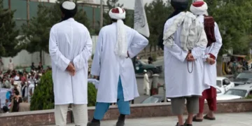 در پی اقدام محتسبان در بلخ و غزنی، شماری از افراد به اتهام جادوگری بازداشت شدند