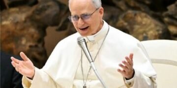 تقابل واتیکان و واشنگتن؛پاپ بر پیام صلح پافشاری کرد، ترامپ انتقاد کرد