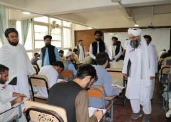 تعهد اجباری در دانشگاه کابل؛ از مذهب تا سبک زندگی زیر نظارت طالبان