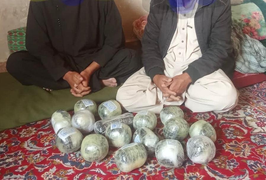 بازداشت دو قاچاقبر مواد مخدر در هرات؛کشف ۱۶ کیلوگرام «چاینک» در عملیات مرزی