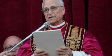 پاپ لئو خواستار پایان دیوانگی جنگ» شد؛فشار اخلاقی هم‌زمان با مذاکرات ایران و آمریکا