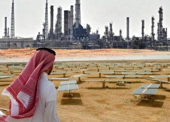 عربستان ظرفیت انتقال نفت را احیا کرد؛بازگشت خط لوله شرقی–غربی به سطح پیشین