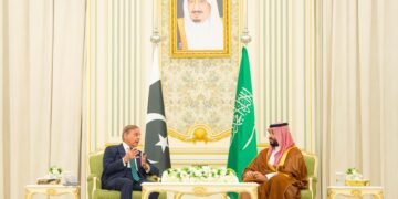 دیدار شریف و بن‌سلمان در ریاض؛تأکید بر کاهش تنش میان ایران و آمریکا