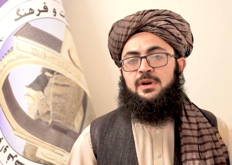 طالبان: بیش از ۱۴۰ رسانه تازه جواز گرفتند؛ توسعه رسانه یا آزادی محدود؟