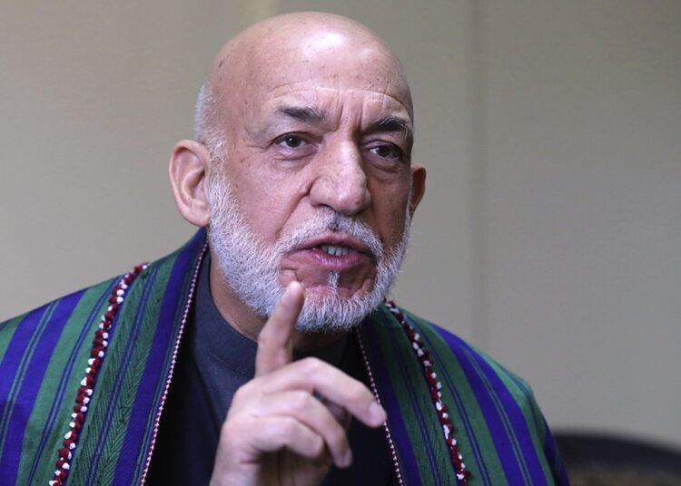 حامد کرزی: پاکستان برای تحمیل خط دیورند فشار وارد می‌کند