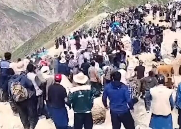 درگیری بر سر معدن طلا در بدخشان؛ یک نفر کشته و ۱۵ نفر زخمی شدند