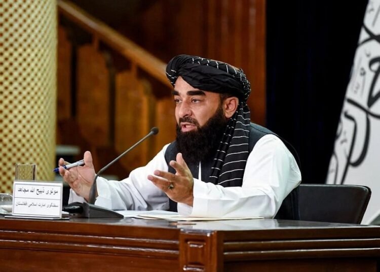 ذبیح‌الله مجاهد از پاکستان خواست در طرح اتهامات محتاط باشد