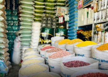گرانی در کابل؛ خانواده‌ها برای تأمین نان روزانه درمانده‌اند