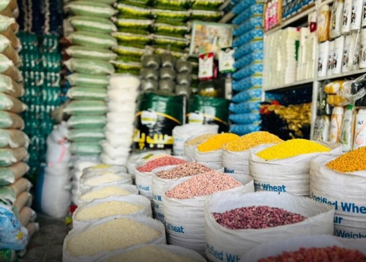 گرانی در کابل؛ خانواده‌ها برای تأمین نان روزانه درمانده‌اند