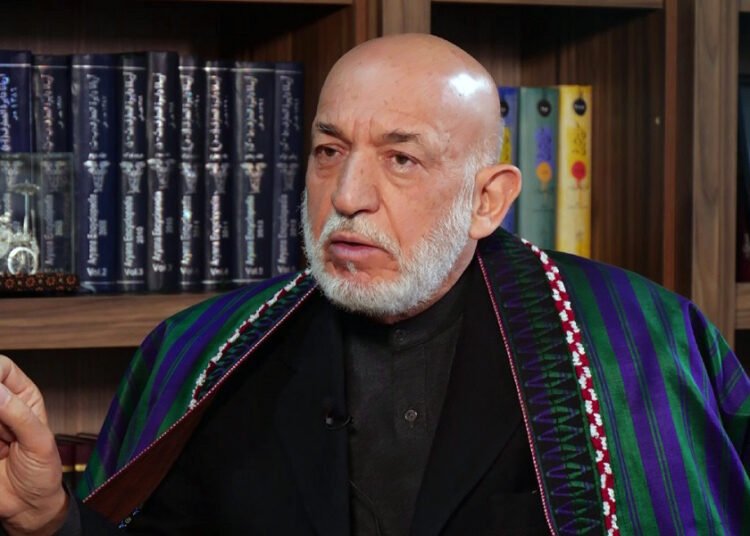 رئیس‌جمهور پیشین افغانستان: توسعه کشور بدون آموزش و مشارکت زنان ممکن نیست