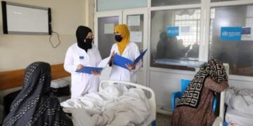 گزارش تازه از پیامدهای محدودیت‌های طالبان بر سلامت زنان