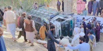 ۱۸ کشته در حادثه موتر حامل عودت‌کنندگان در لغمان