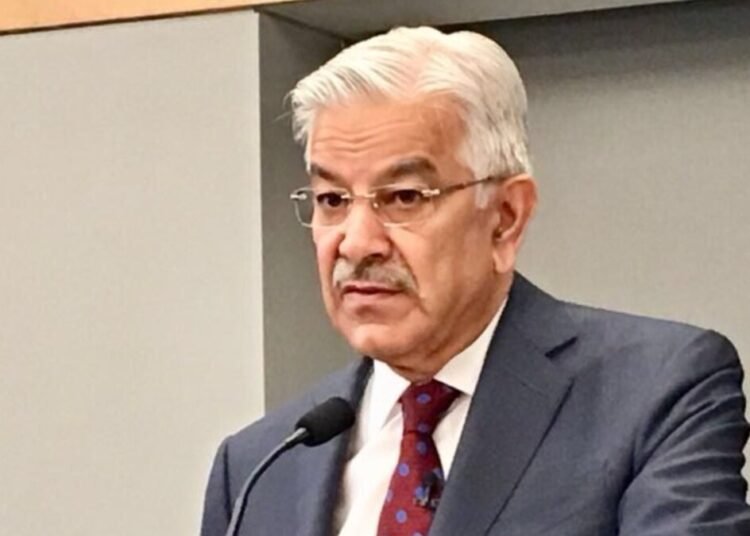 وزیر دفاع پاکستان: طالبان به نیروی نیابتی هند تبدیل شدهاند