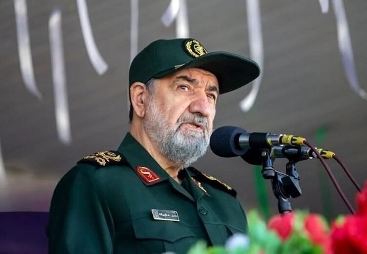 محسن رضایی: مدیریت تنگه هرمز حق قانونی ایران برای تأمین امنیت ملی است