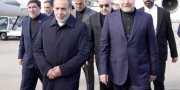 رسانههای ایران: مذاکرات دوحه بر تنگه هرمز و اورانیوم غنیشده متمرکز است