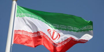 فارس: ایران مذاکره با امریکا را به آزادسازی پول‌های مسدودشده مشروط کرده است