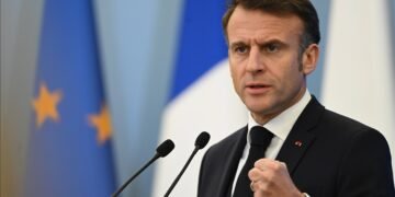 رئیسجمهور فرانسه: فرصت توافق میان تهران و واشنگتن نباید از دست برود