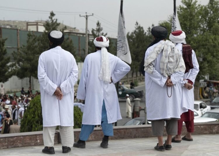 گزارش‌ها از بازرسی گسترده طالبان از بازارهای لوازم زنانه در قندهار حکایت دارد