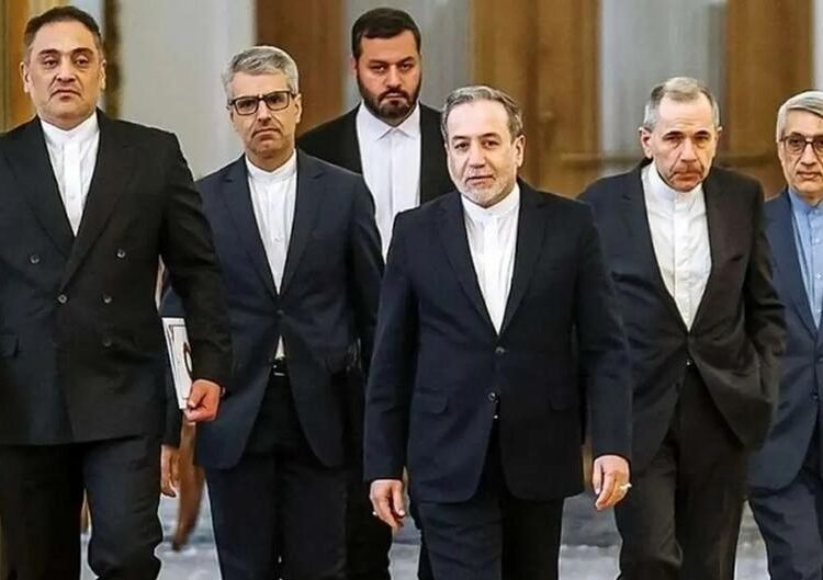 هیات مذاکره‌کننده جمهوری اسلامی برای گفت‌وگو درباره اجرای تفاهم‌نامه عازم سوئیس شد