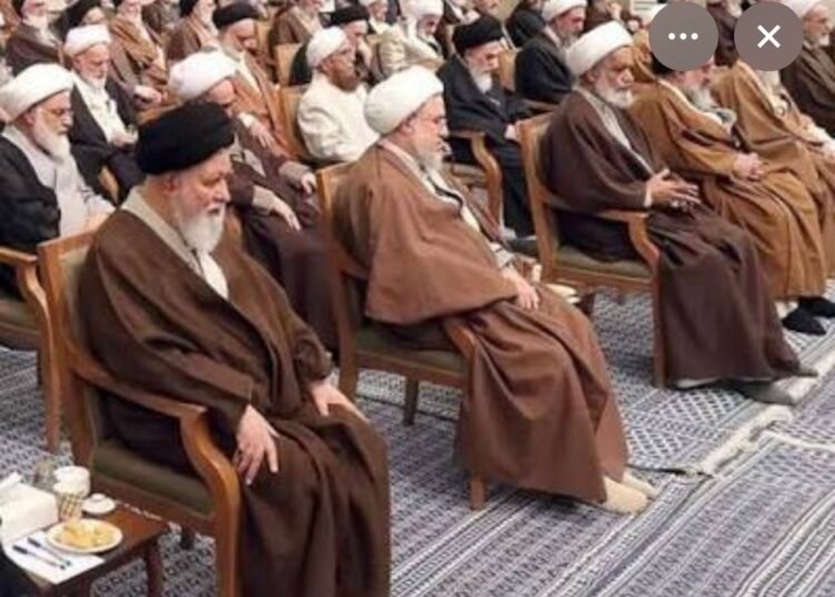 بیانیه اعضایی از مجلس خبرگان ایران: بازگشایی تنگه هرمز با تعهدات جمهوری اسلامی سازگار نیست