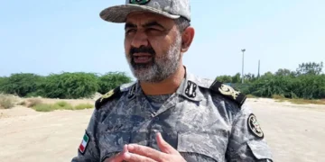 فرمانده نیروی دریایی ارتش ایران: دشمن خود را برای رویارویی با «رزمندگان خونخواه» آماده کند