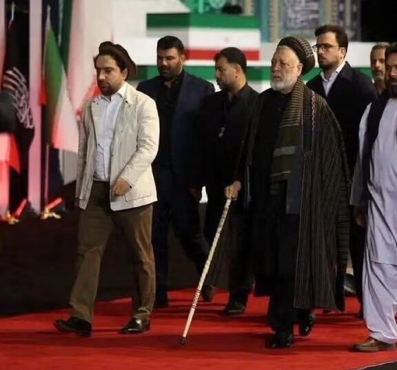 محمد محقق از حضور خود در مراسم تشییع علی خامنه‌ای دفاع کرد
