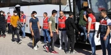 ترکیه ۳۴ پناه‌جوی افغان را در نزدیکی مرز بلغاریا بازداشت کرد؛ شمار بازداشت‌شدگان افغان همچنان رو به افزایش است