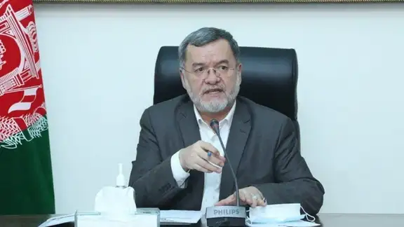 سرور دانش: اقتدار باید از انحصار خارج و به مردم افغانستان واگذار شود