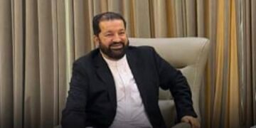 ولیدالله منور، مقام پیشین حکومت افغانستان، به کشور بازگشت