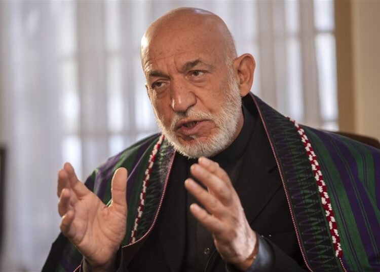 کرزی حملات هوایی پاکستان به کنر و پکتیکا را محکوم کرد