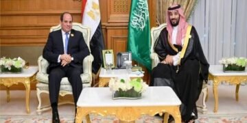 السیسی و محمد بن سلمان درباره روابط دوجانبه و تحولات منطقه گفت‌وگو می‌کنند