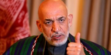 کرزی: تا بازگشت دختران به مکتب، سخن مثبتی درباره طالبان نخواهم گفت