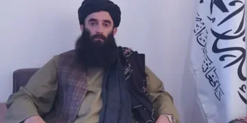 فرمانده پیشین طالبان: افغانها باید از تمامیت ارضی کشور دفاع کنند